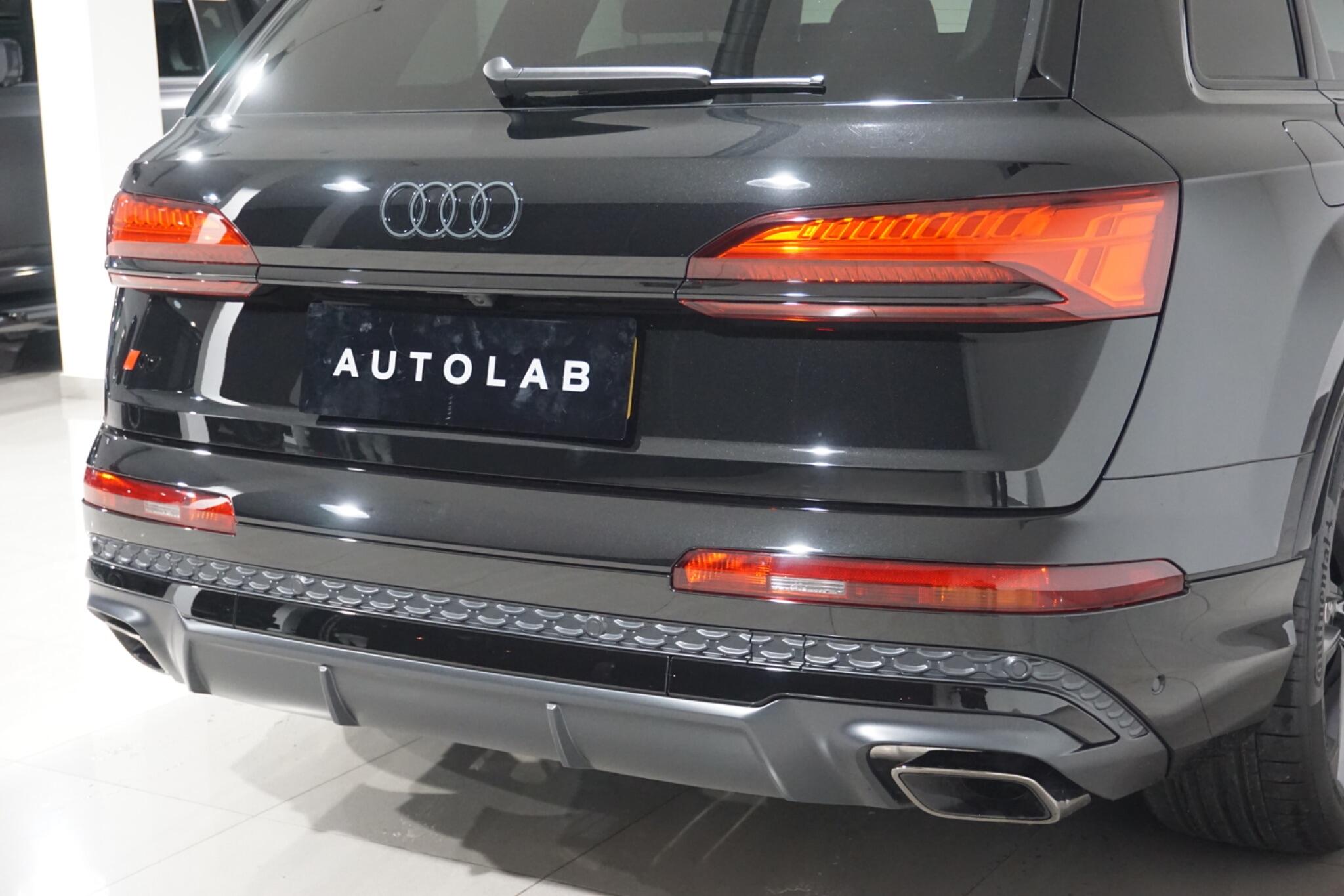 Audi Q7 3.0 TFSI V6 55 Black Edition SUV 5dr Petrol Tiptronic quattro Euro 6 (s/s) (340 ps)